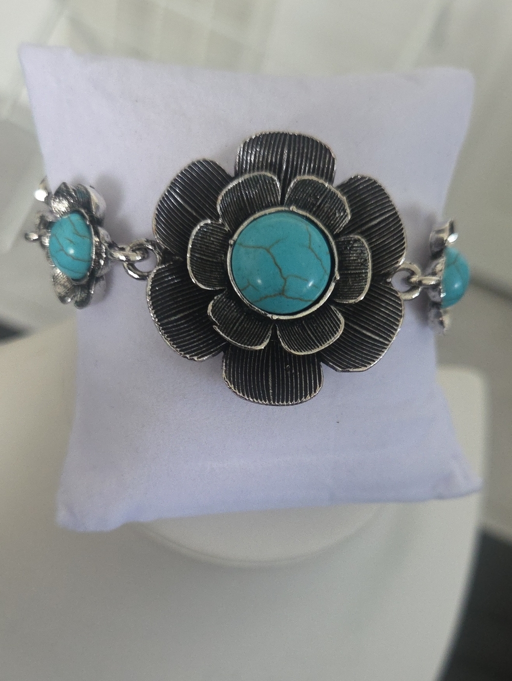 Paparazzi Badlands Blossom Blue Bracelet NWT